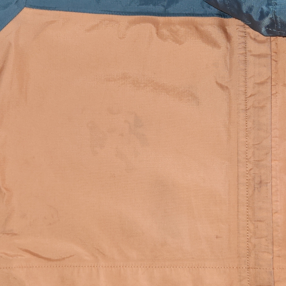 Patagonia Teal and Peach Lightweight Hooded Jacket - Picture 12 of 13